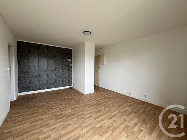 Appartement Studio à louer LE PLESSIS BELLEVILLE